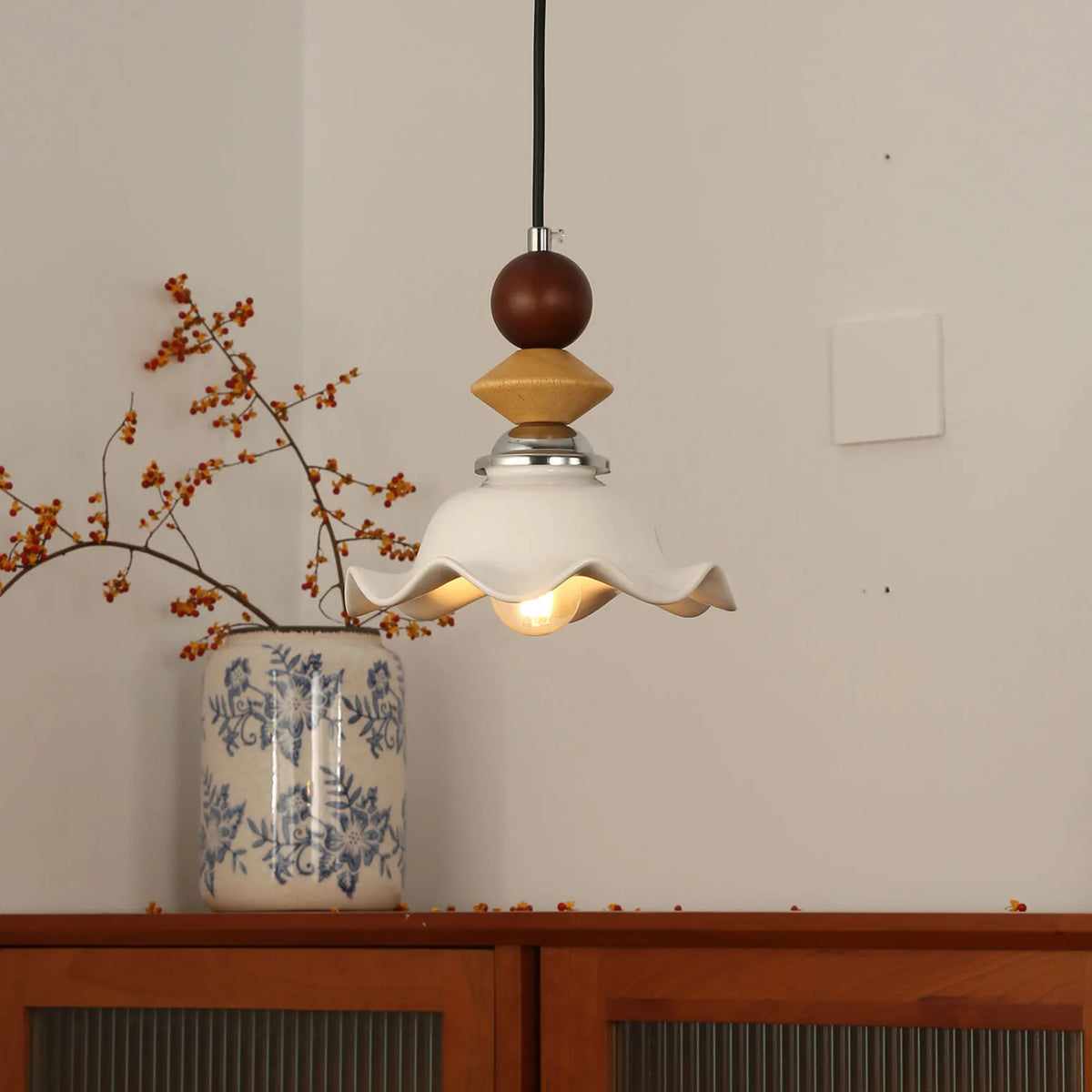 Marguerite — Suspension en céramique et bois — suspension, vue 4