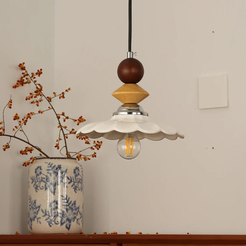 Marguerite — Suspension en céramique et bois — suspension, vue 1