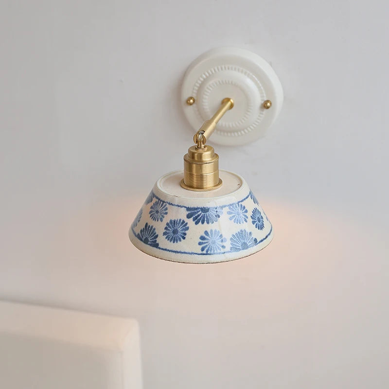 Bleuet — Applique en céramique peinte