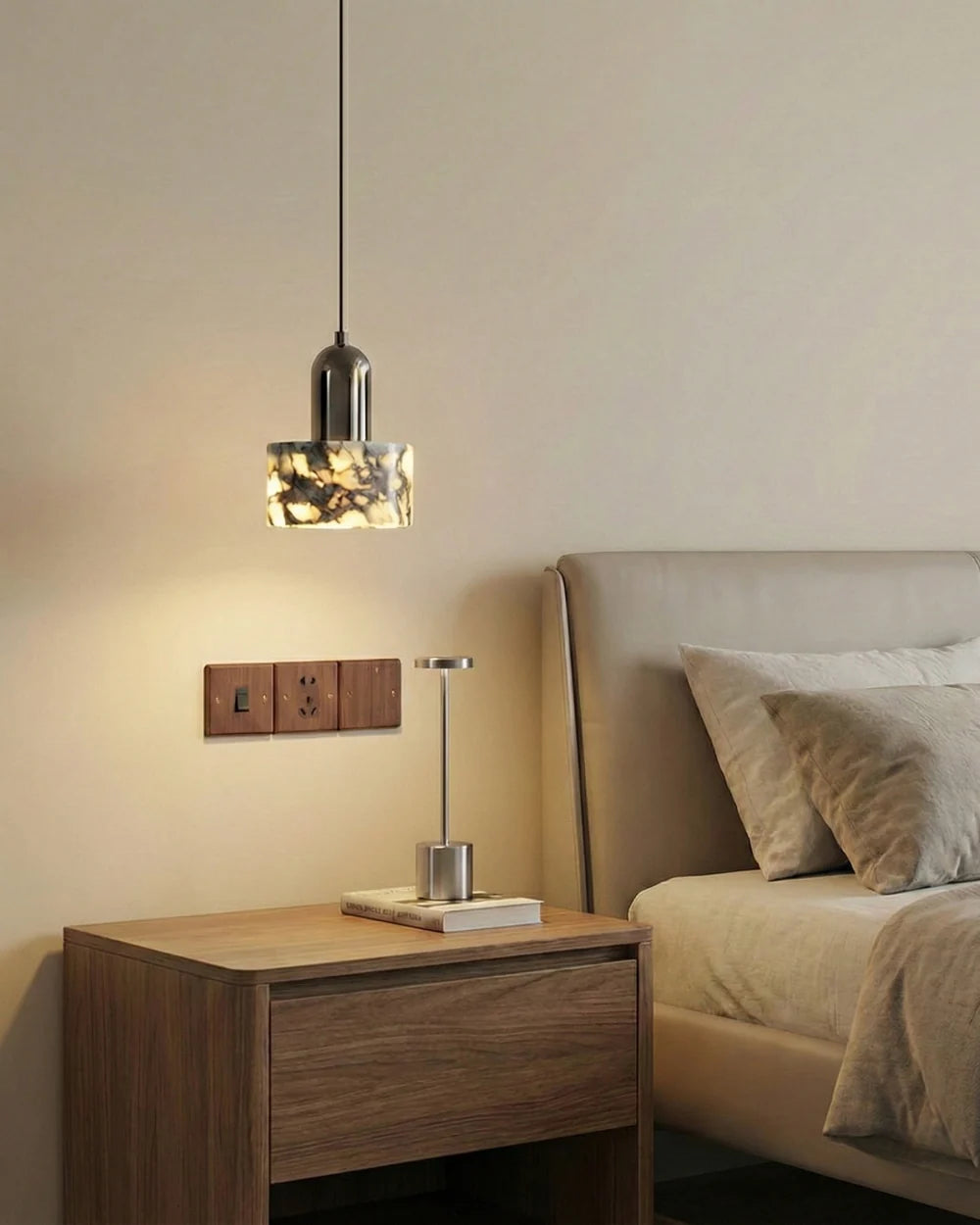 Cyclamen — Suspension marbre et opaline