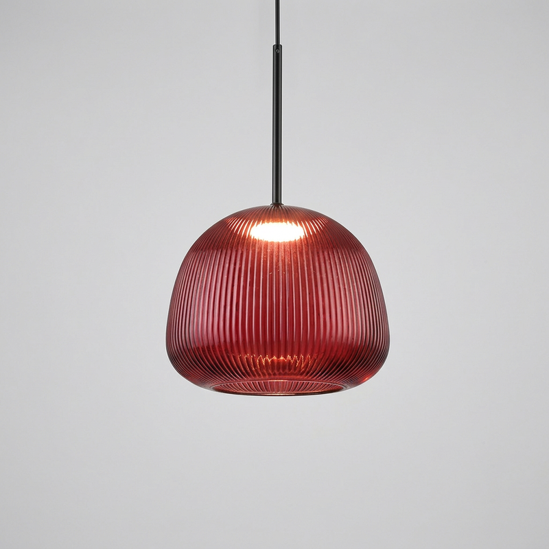 Campanule, suspension en verre nervuré, packshot sur fond gris clair