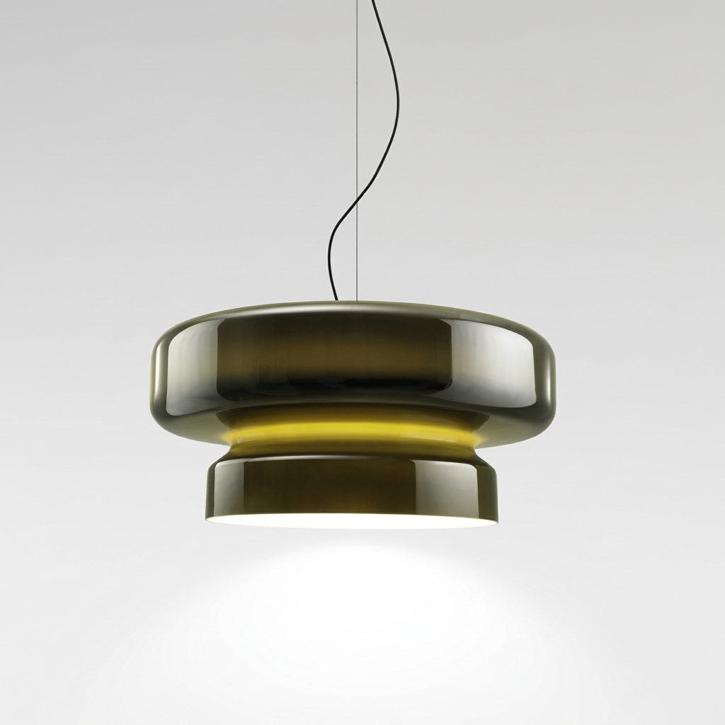 Dahlia, suspension annulaire en verre, packshot sur fond gris clair