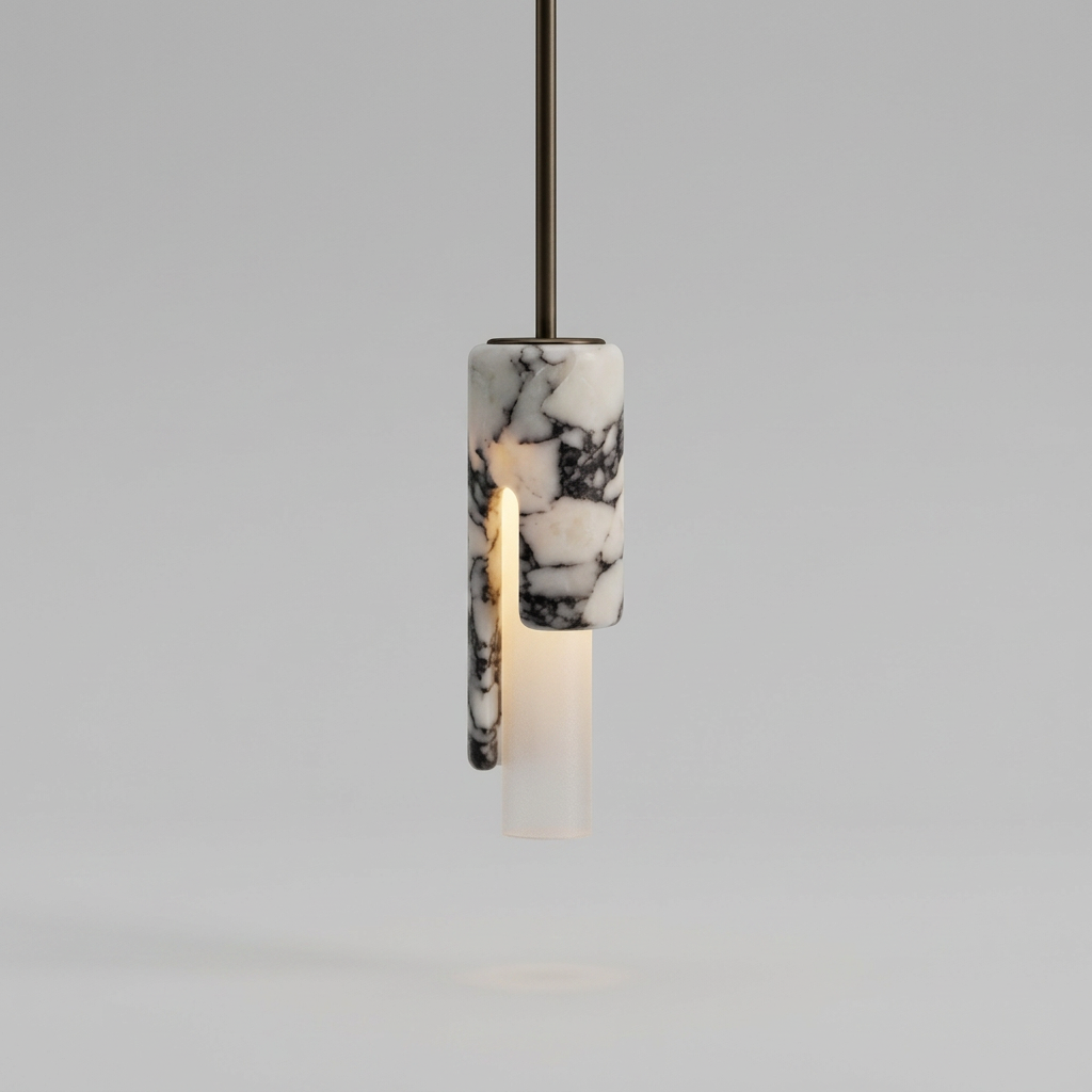 Jasmin, suspension marbre et acrylique, packshot sur fond gris clair