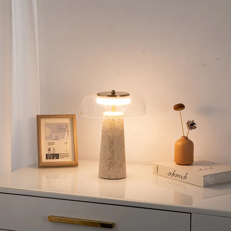 Mélisse — Lampe à poser en travertin