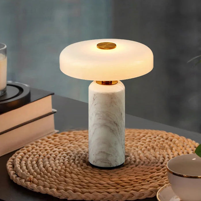 Statice — Lampe à poser en marbre