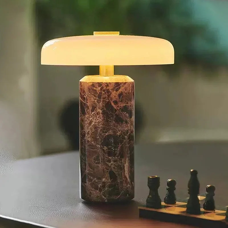 Statice — Lampe à poser en marbre