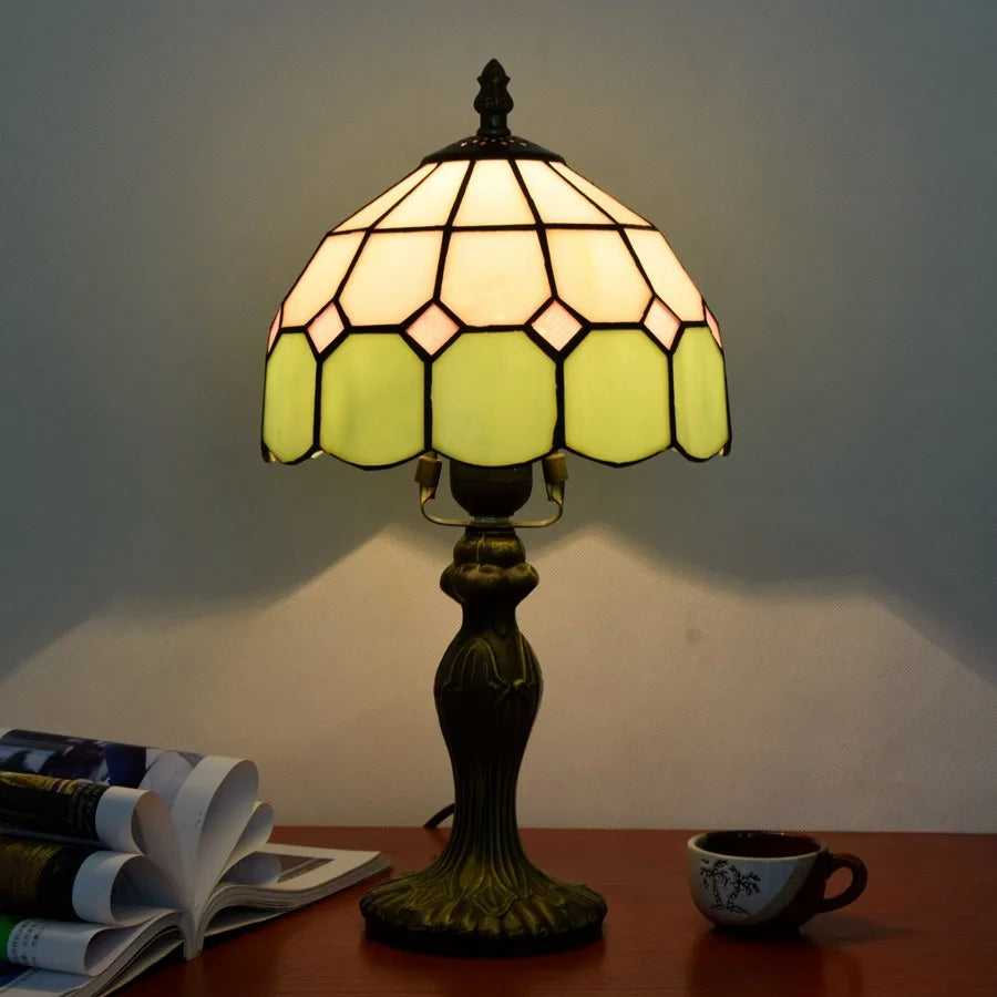 Véronique — Lampe à poser en vitrail