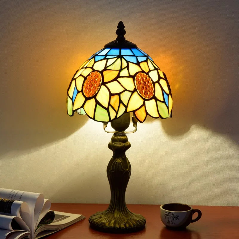 Véronique — Lampe à poser en vitrail